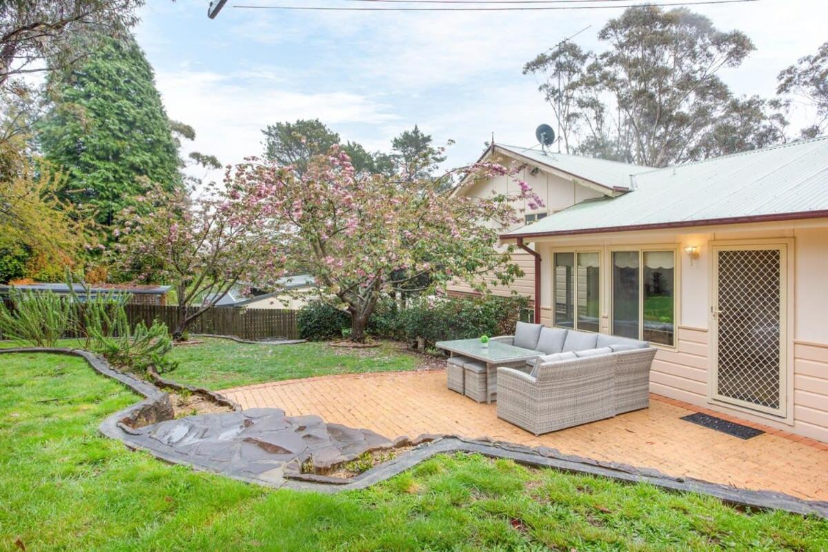 Stunning Katoomba Home With Lush Garden&Playground Экстерьер фото